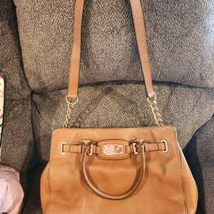 Elegant Brown Leather Handbag